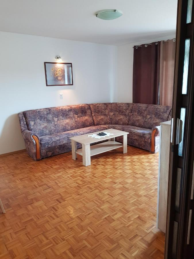 Lili Appartement Umag Buitenkant foto
