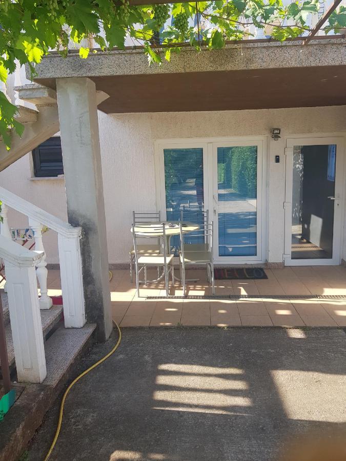 Lili Appartement Umag Buitenkant foto