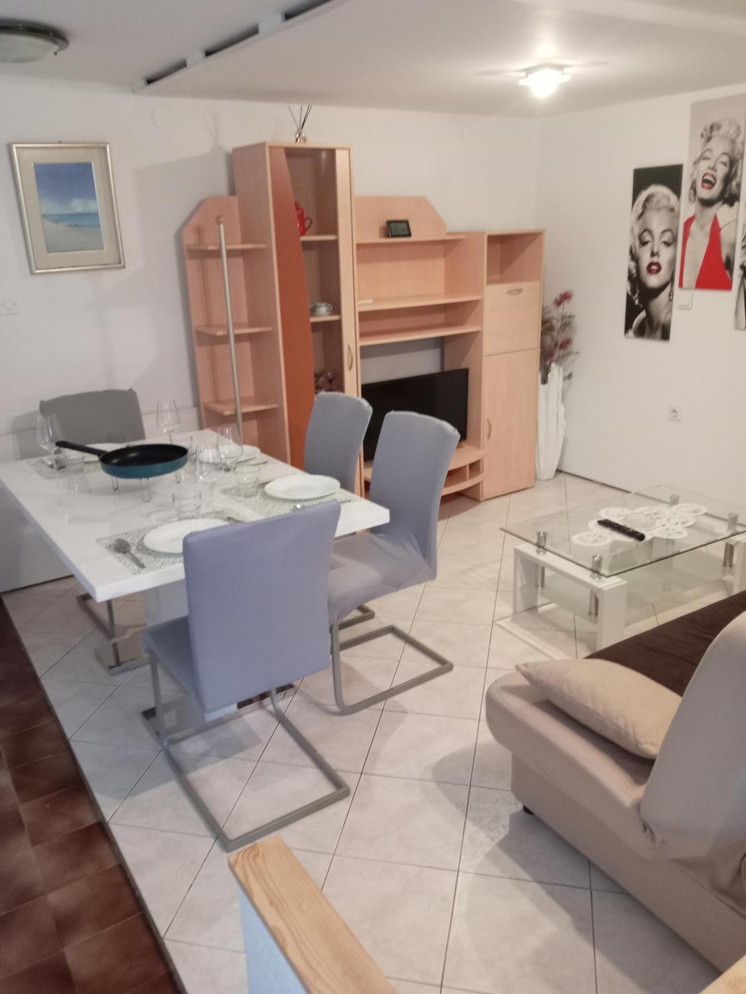 Lili Appartement Umag Buitenkant foto